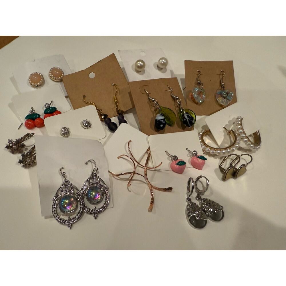 Vintage -mod Jewelry Lot Soft Fairycore Cottagecore Bugs 14 Pair Dangle Earrings